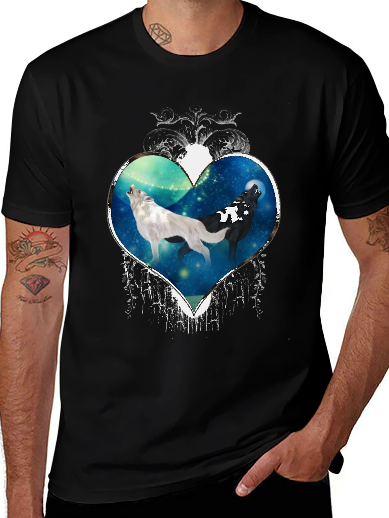 Wolf Howl Heart Graphic Tee - Black Cotton Blend