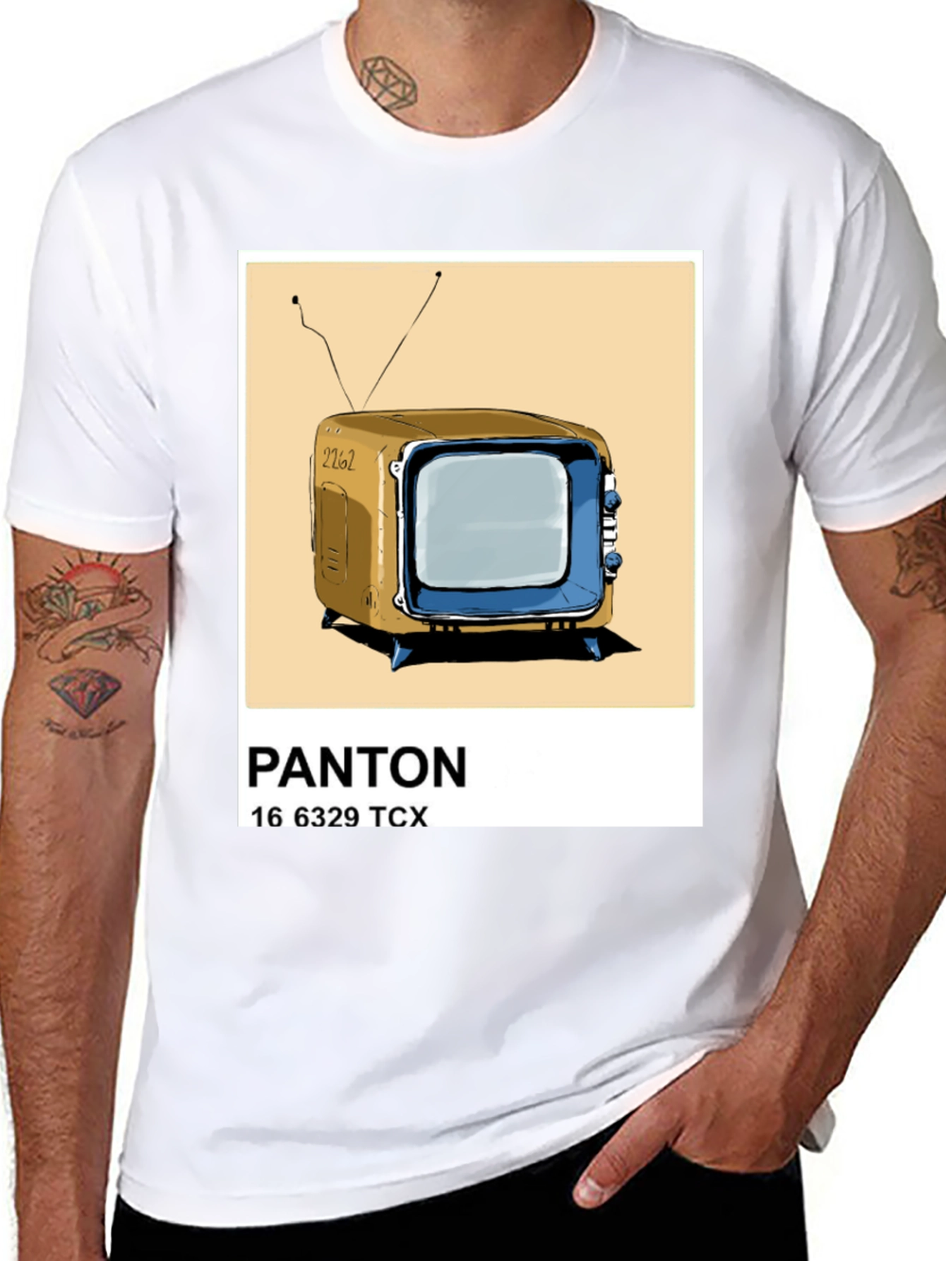 Retro TV Pantone T-Shirt - Nostalgic Style