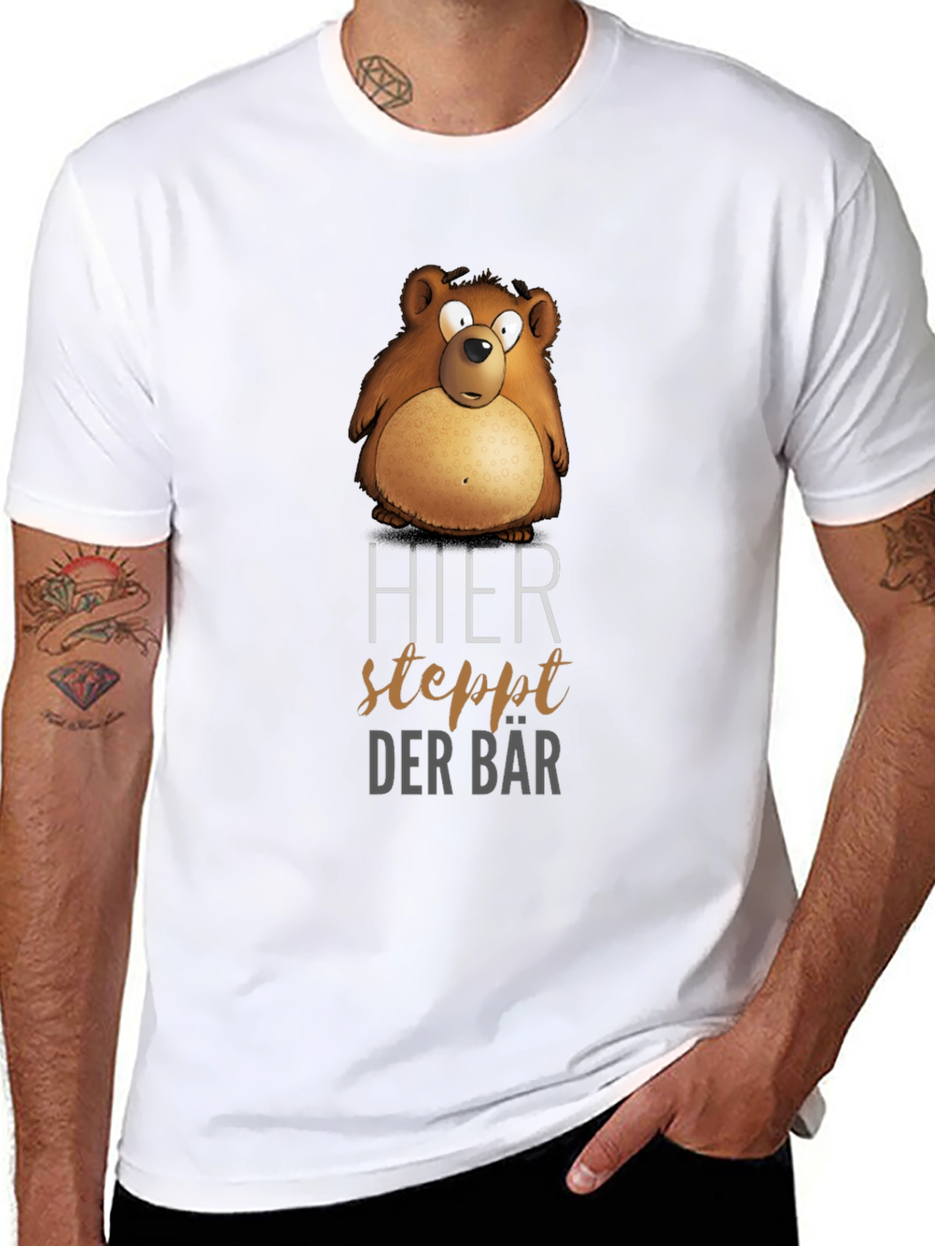 Humorous Bear T-Shirt - Hier Steppt Der Bär