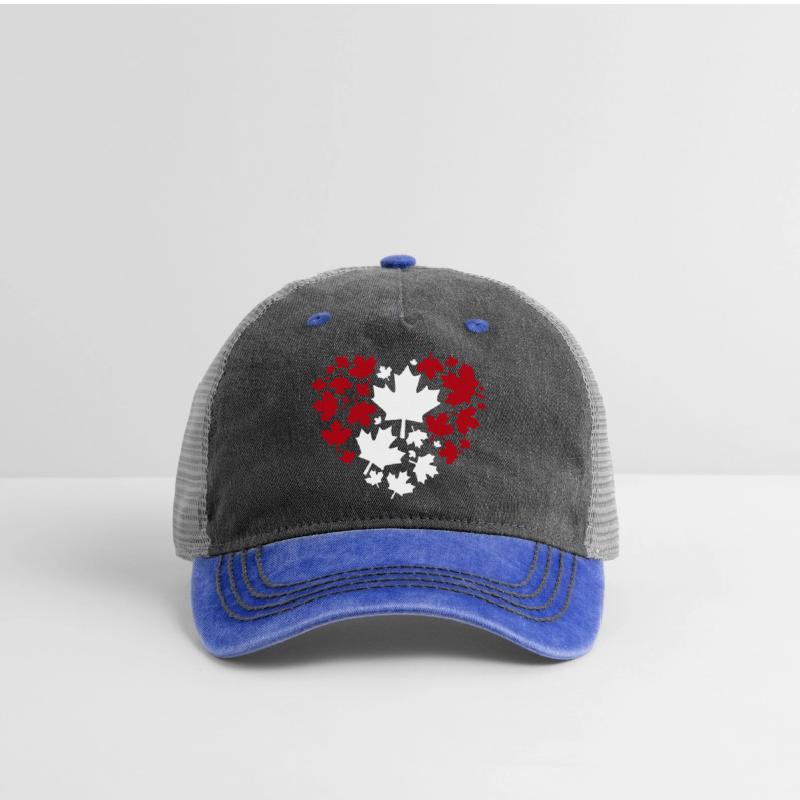 Heart-Shaped Maple Leaf Pattern