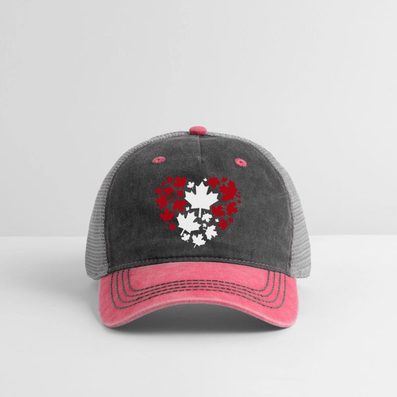 Heart-Shaped Maple Leaf Pattern