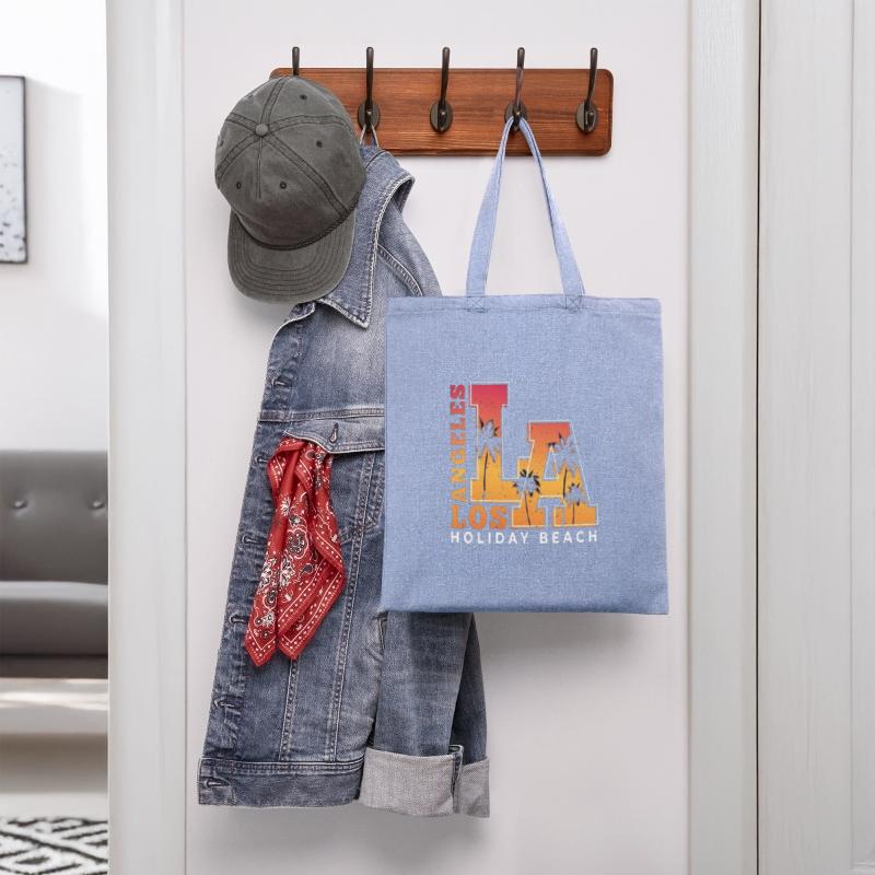 LA Sunset Palm Tree Letter Design