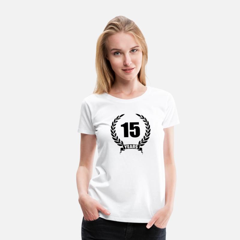 Laurel wreath 15 years with number and text banner