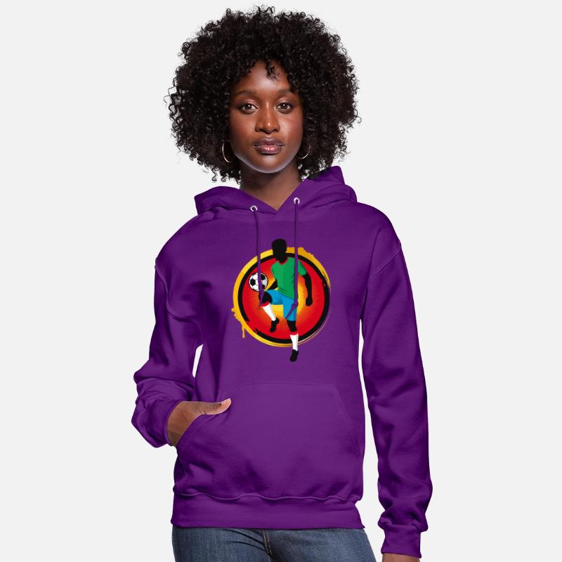 Powerful Soccer Player – Retro Sports Graphic