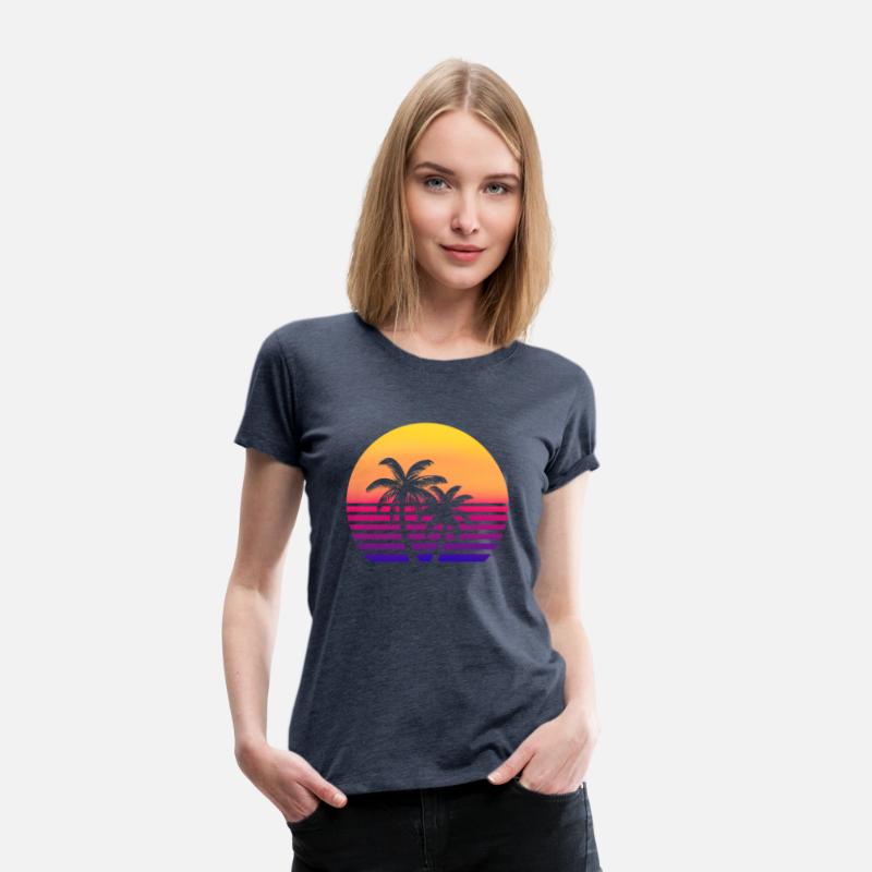 Synthwave Sun & Palm Trees