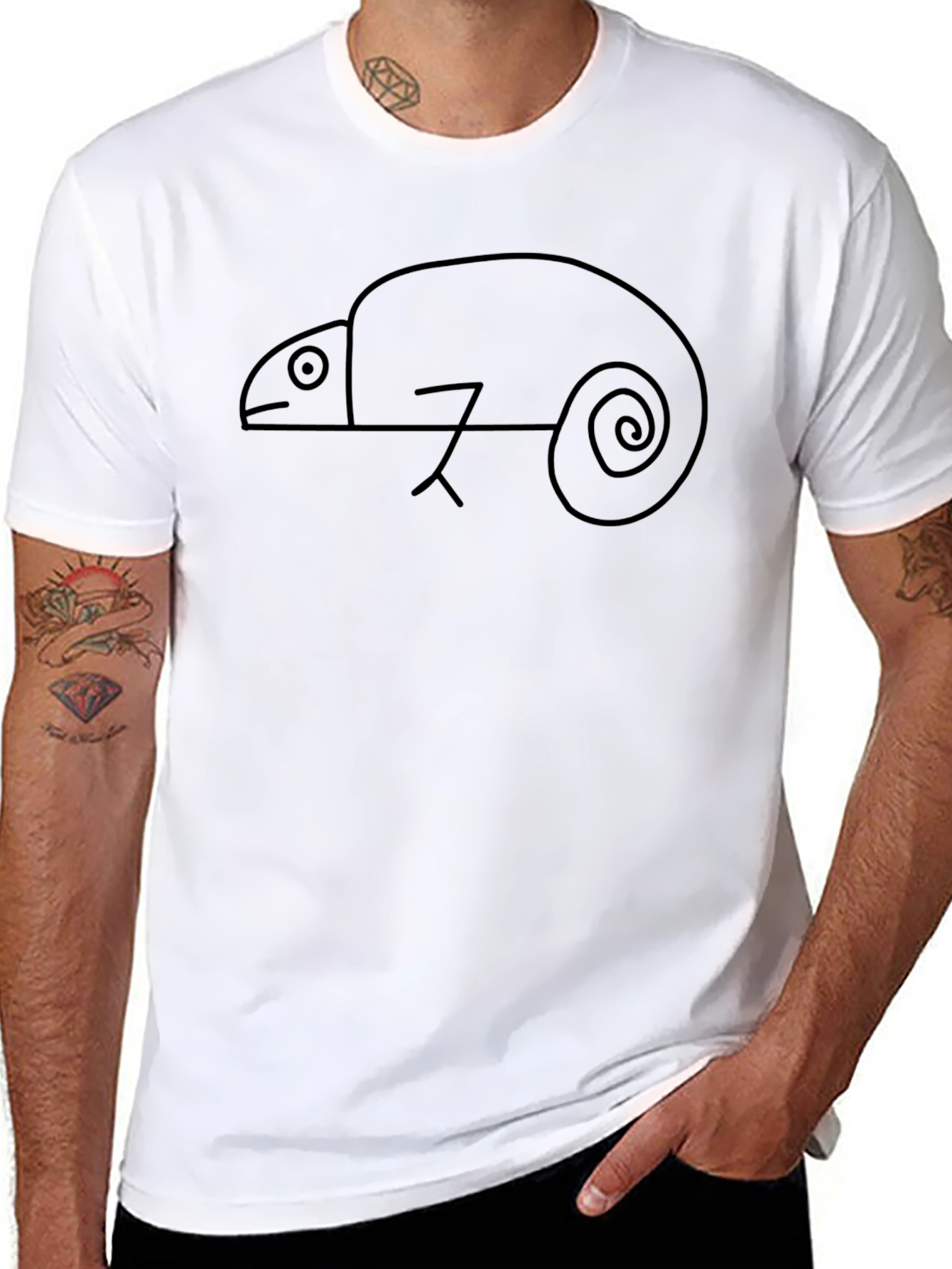 Minimalist Chameleon Graphic Tee - Black